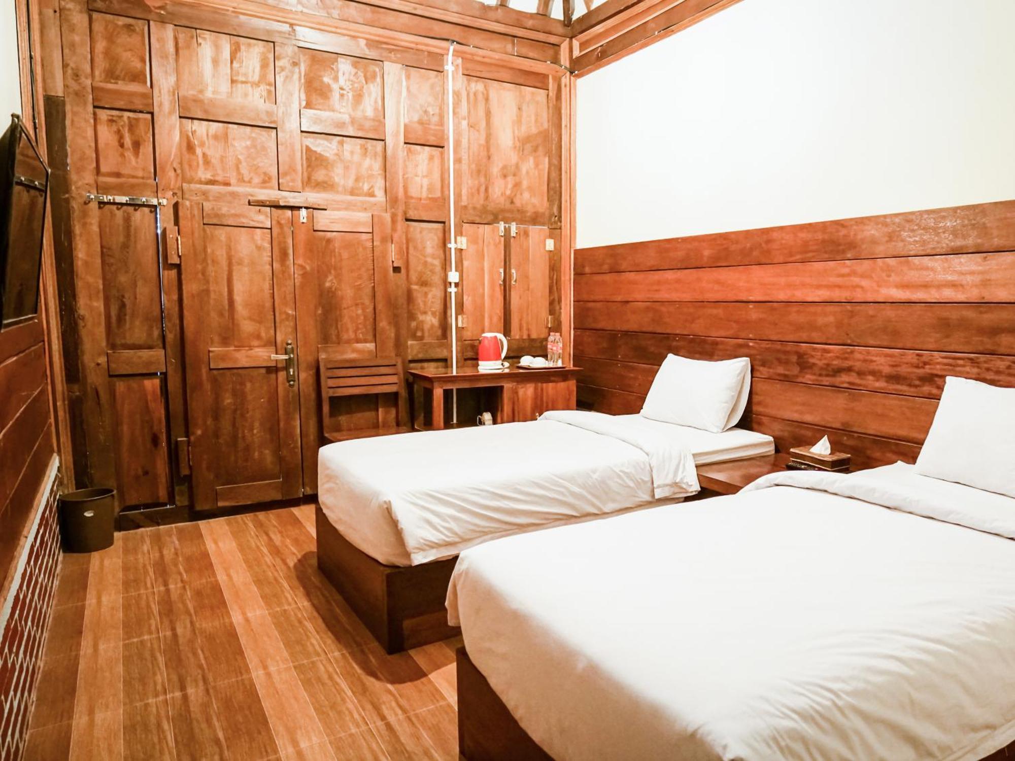 Pendhapa Art Space - Pas Limasan Homestay Prawirotaman Exterior photo