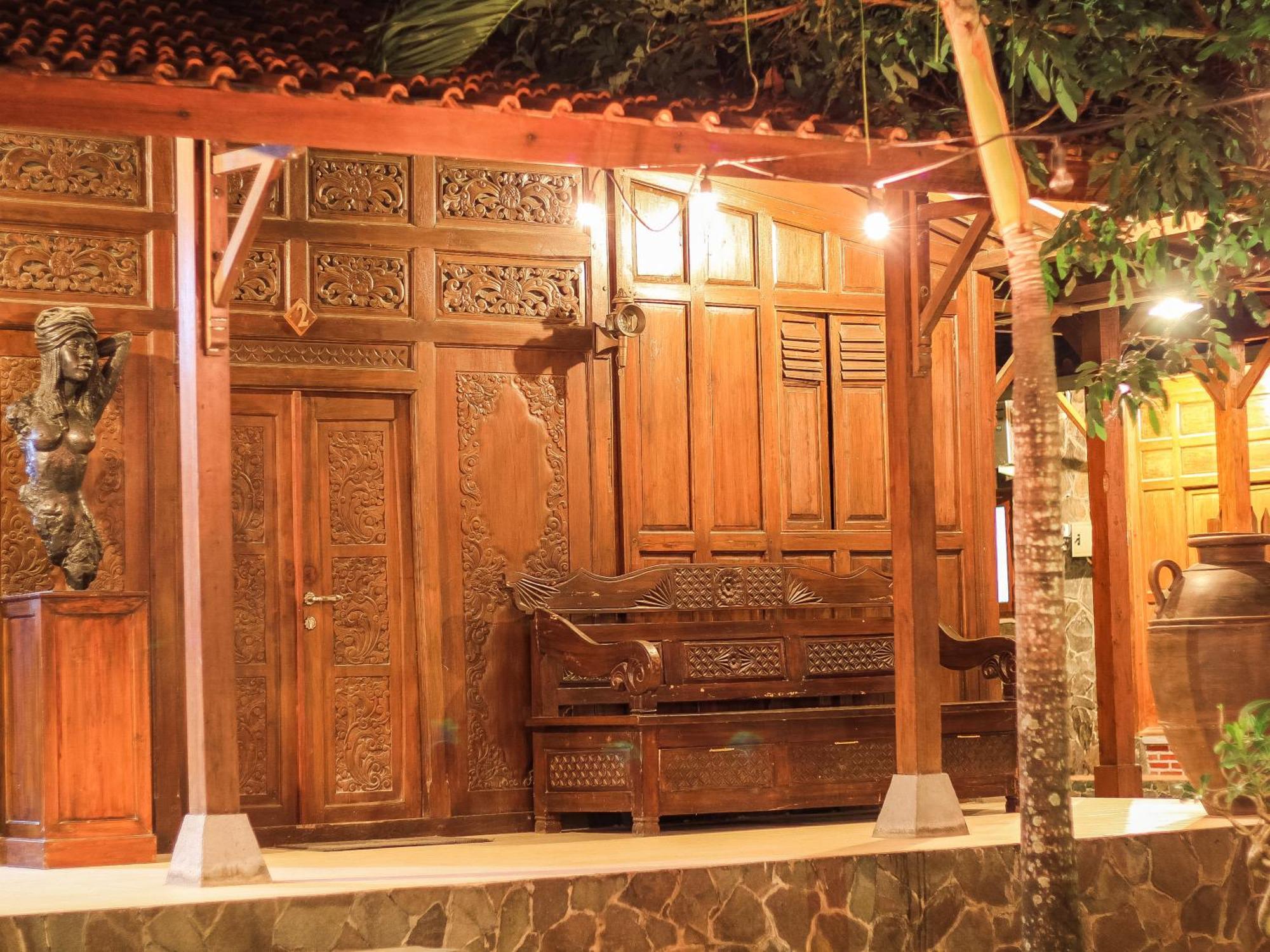 Pendhapa Art Space - Pas Limasan Homestay Prawirotaman Exterior photo
